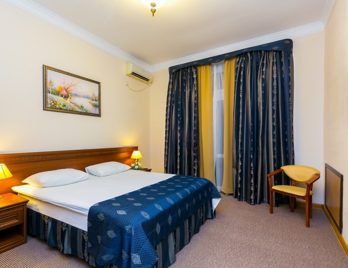 Люкс Л2м2к1,Люкс 2-местный 2-комнатный - Клинический санаторий «Металлург» Сочи