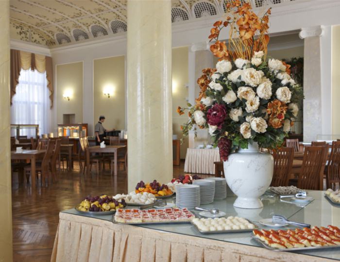 Рестораны и бары - Клинический санаторий «Металлург» Сочи