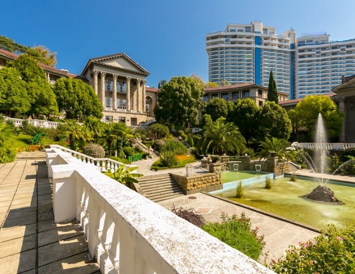 Внешний вид и территория - Клинический санаторий «Металлург» Сочи